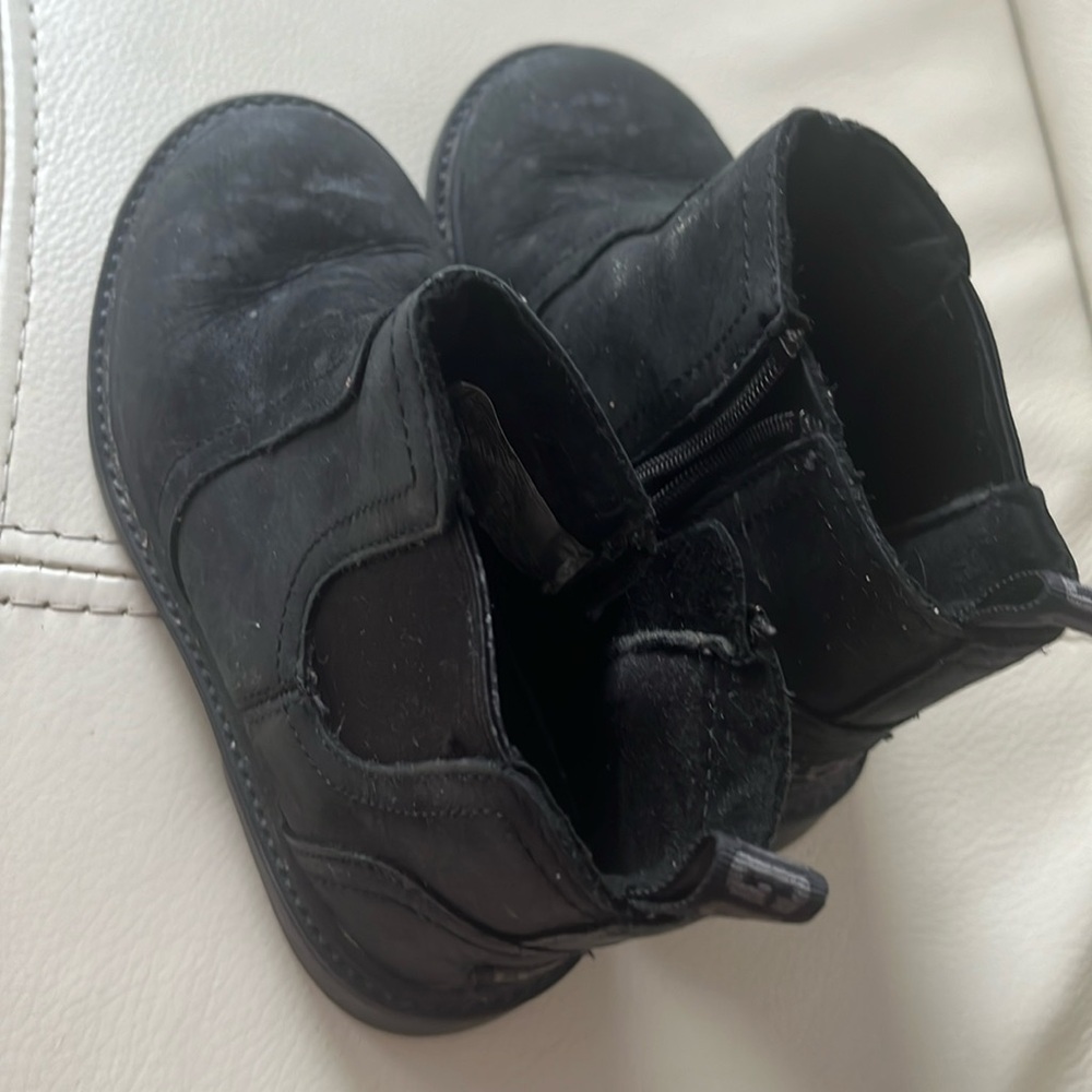 Ugg girls waterproof bootss